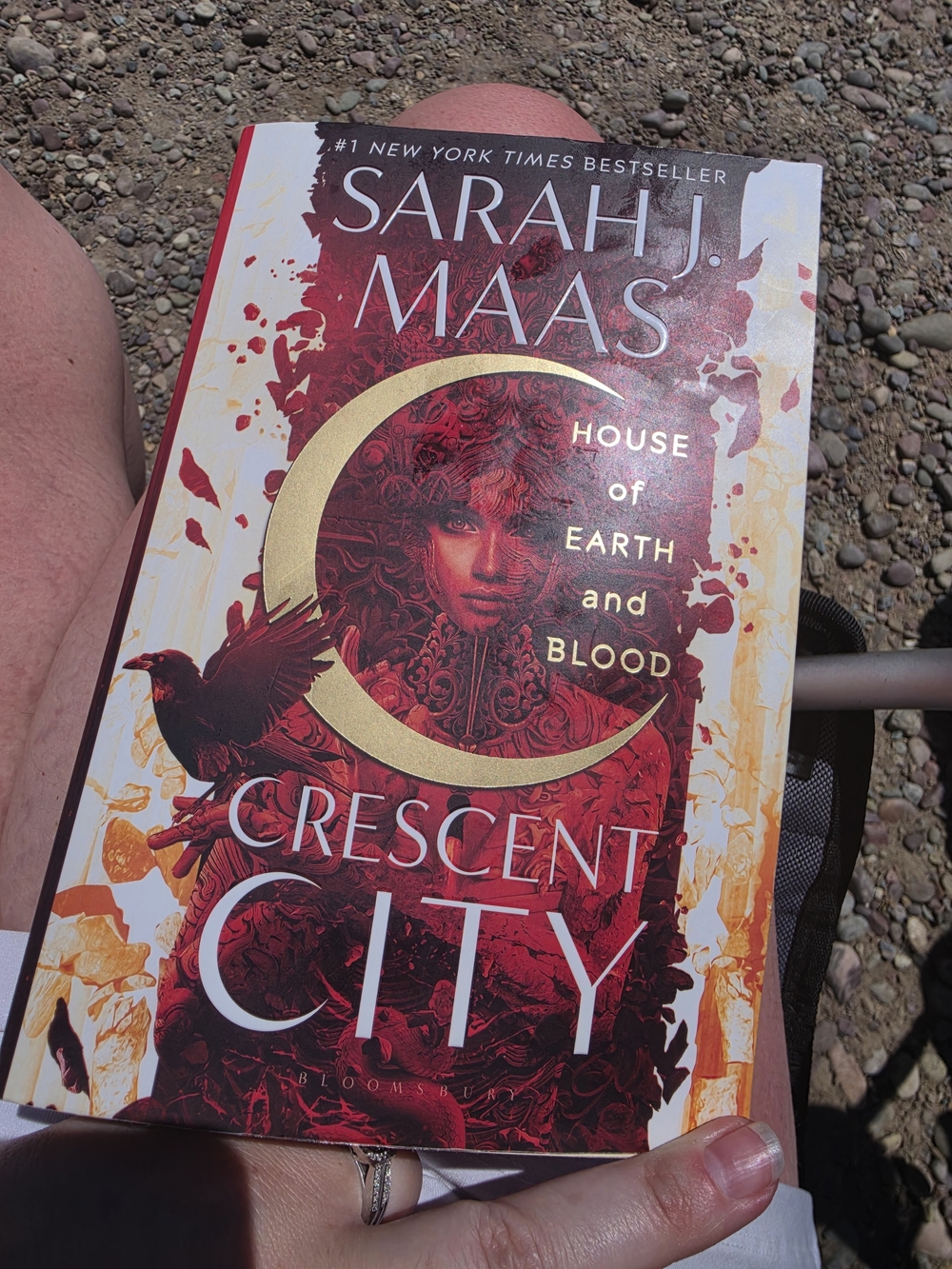 Sarah J. Maas "Crescent City: House of Earth and Blood" - Paperback